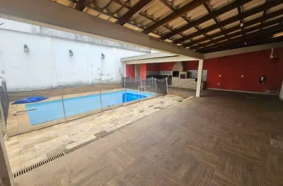 Maravilhosa casa com piscina 4 quartos aluguel bairro castelo