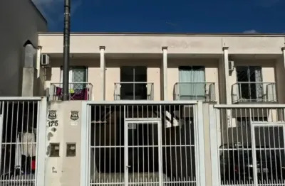 Casa com 2 quartos para alugar na Rua Santo Expedito, Rio Pequeno, Camboriú