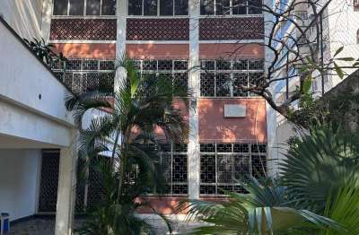 Casa no maracanã, 3 pavimentos, 300m2, 4 quartos, 3 banheiros, 2 vagas
