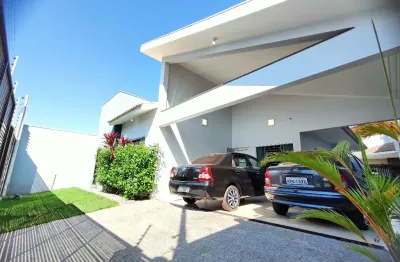 Linda casa térrea a venda no jardim alamar, proximo ao  bosque 2