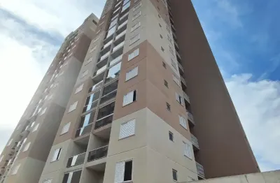 Apartamento no 13 andar tem uma vista incrível, semi mobiliado,