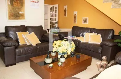 Casa com 3 quartos à venda na Rua Pascoal Tambasco, 22, Jardim Brasil, São Paulo