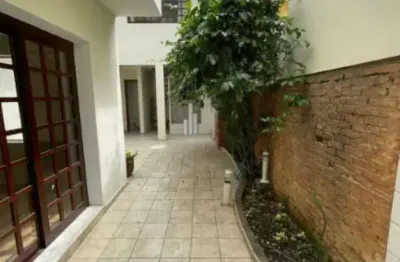 Perdizes, sobrado residencial de 210m² com 3 dormitórios, 1 suíte, 2 vagas.