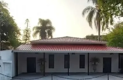Vila madalena, casa comercial de 560m² com 12 ambientes, amplo estacionamento.