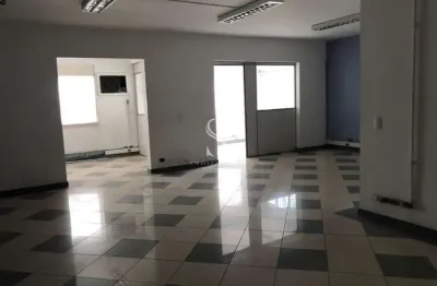 Campo belo, casa de 360m², 4 dormitórios sendo 2 suítes, 6 banheiros e 6 vagas à venda.