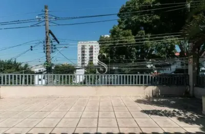 Casa à venda com 144m², doi quartos, sendo uma suíte, 3 banheiros, 2 vagas de garagem, vila madalena