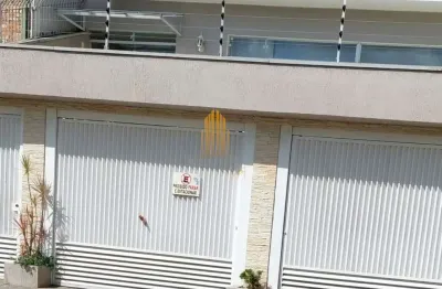 Sobrado de 397m² com 3 dormitórios / 1 suíte, 4 banheiros e 5 vagas à venda na região da lala - sp
