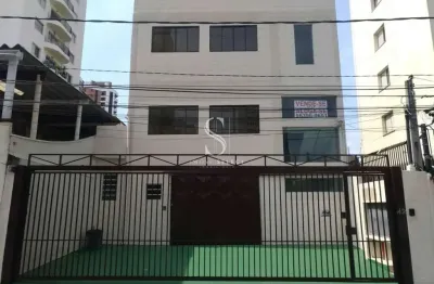 Predio comercial de 600m² com 2 dois banheiros/vestiarios e 4 vagas para automoveis  em  santo amaro