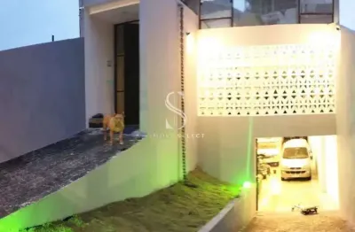 Lapa - casa assobradada de 480m² com 5 dormitórios e 5 banheiros.