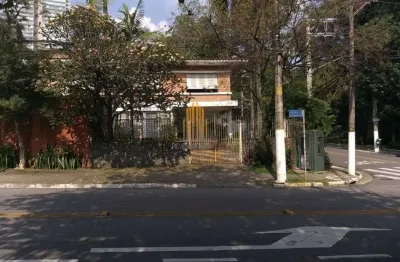 Vila madalena - sobrado comercial de 174m² com 3 dormitórios, 1 suíte e 3 vagas.