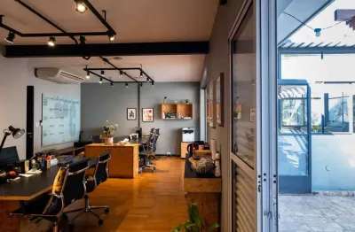 Casa comercial à venda na Rua dos Macunis, 513, Vila Madalena, São Paulo