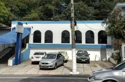 Conjunto comercial na lapa 590m² 8 vagas, 2 salas, 2 banheiros.