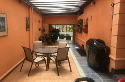 Casa assobradada à venda no alto da lapa com 790m² 5 dormitórios 3 suítes 5 banheiros 4 vagas
