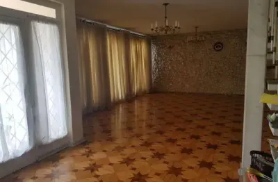 Sobrado com 4 dorms, 2 suítes, 4 vagas no alto da lapa