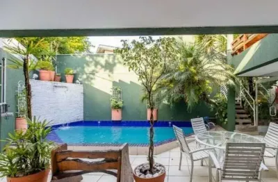 Imóvel de luxo na vila madalena: sobrado com 3 quartos, 1 suíte, 5 banheiros, 5 vagas e 280m² em são paulo-sp.