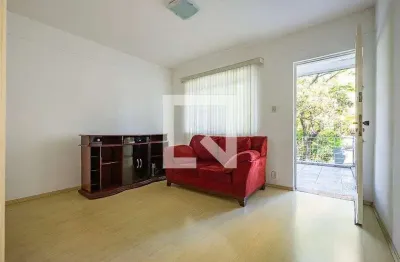 Casa com 3 quartos à venda na Rua Aimberê, 1557, Sumaré, São Paulo