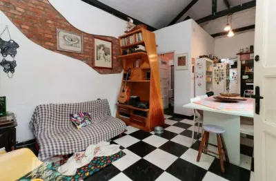 Casa com 3 quartos à venda na Rua Apinajés, 1942, Sumaré, São Paulo