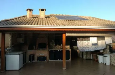 Sobrado à venda no ipiranga com 500m² 4 dormitórios 2 suíte e 4 vagas.