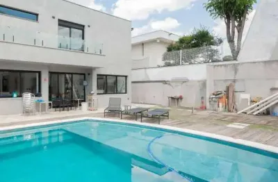 Casa à venda 490m² 4 dormitórios e 4 vagas no alto de pinheiros