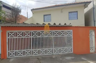 Aclimação, sobrado à venda de 220m²com 6 dormitórios, 2 suítes,3 banheiros, 2 vagas de garagem.