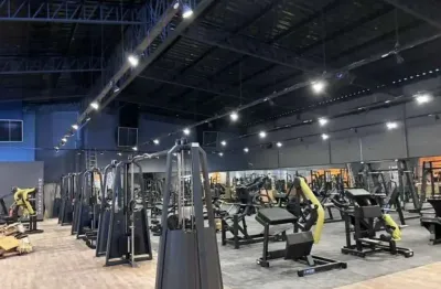 Cambuci, galpão comercial à venda de 2100m² com 10 vagas de garagem.