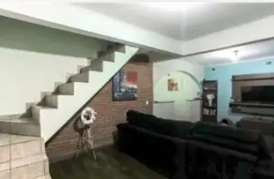 Casa jardim colonial 3 dormitórios sendo uma suíte,2 salas uma de estar outra de jantar, garagem pr