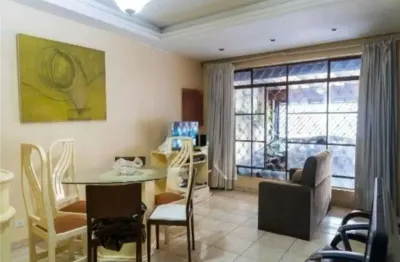Casa à venda com 200m² sendo, 4 dormitórios 5 banheiros e  1 vaga em mirandópolis