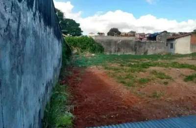 Terreno à venda na Rua Domingos Elias de Almeida, 01, Capão Redondo, São Paulo
