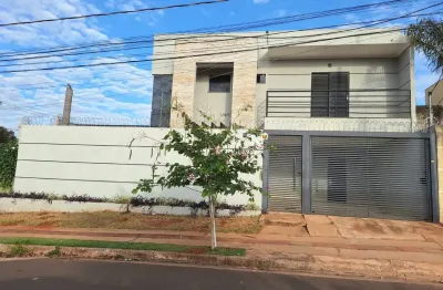 Sobrado moderno com  suítes, varanda, conforto e integração