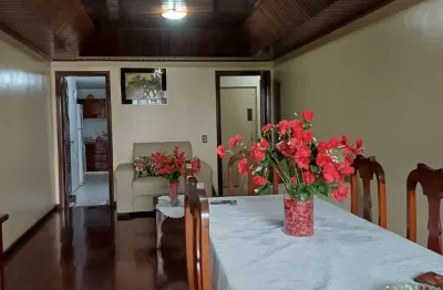 Alugo um lindo apartamento 100% mobiliado  no centro de belém.