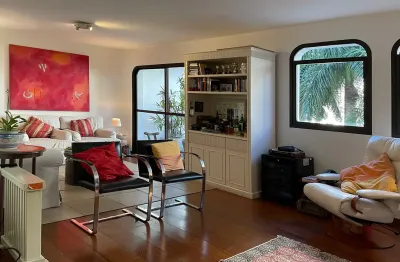 Ótimo apartamento à venda andar intermédio, em rua bem tranquila e com muito verde em real parque - são paulo - sp
