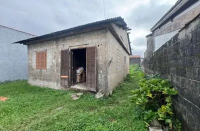 Casa para venda em itanhaém, umuarama, 2 dormitórios, 1 suíte, 1 banheiro, 2 vagas