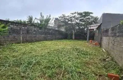 Terreno no bairro gaivota, em itanhaém, litoral sul de são paulo, localizada lado serra