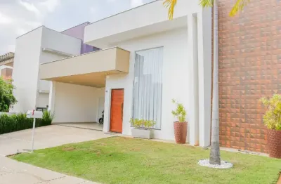 Casa térrea com 3 suítes no condomínio parque esplanada votorantim-sp