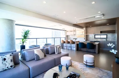 Apartamento alto padrão – porteira fechada no ícone planeta