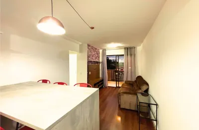 Apartamento à venda no Condomínio Paris | 2 dormitórios com modulados, varanda e lazer completo