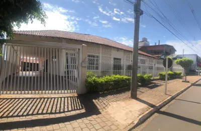 Ampla residência em bairro nobre – conforto, espaço e localização privilegiada!