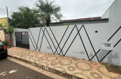 Excelente imóvel bairro aero rancho- 1 suíte e 2 quartos- com piscina