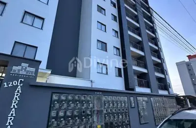 Apartamento com 2 quartos para alugar no Oficinas, Tubarão 