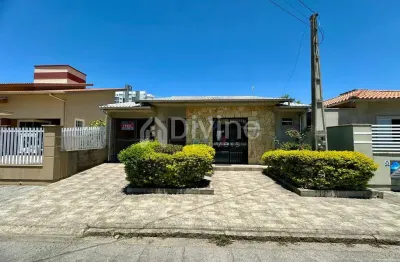 Casa com 2 quartos à venda no Centro, Tubarão 