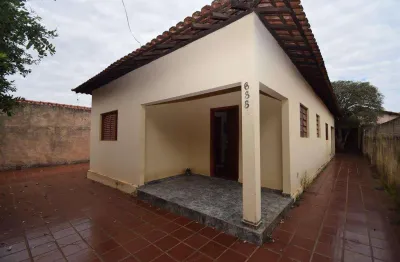 Casa com 2 quartos à venda no Centro, Birigui 