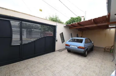 Casa com 2 quartos à venda no Centro, Birigui 