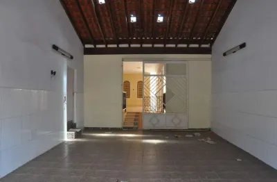 Casa com 3 quartos à venda no Centro, Birigui 