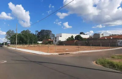 Terreno à venda no Centro, Birigui 