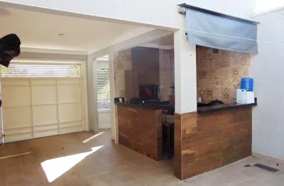 Casa com 2 quartos à venda no Centro, Birigui 
