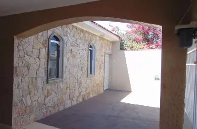 Casa com 3 quartos à venda no Centro, Birigui 