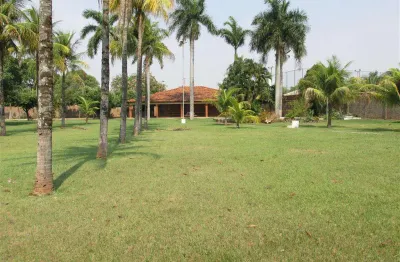 Casa com piscina em terreno de 5.250 m² em birigui sp
