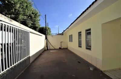 Casa com 3 quartos à venda no Centro, Birigui 