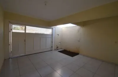 Casa com 2 quartos à venda no Centro, Birigui 