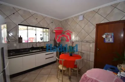 Casa com 3 quartos à venda no Centro, Birigui 